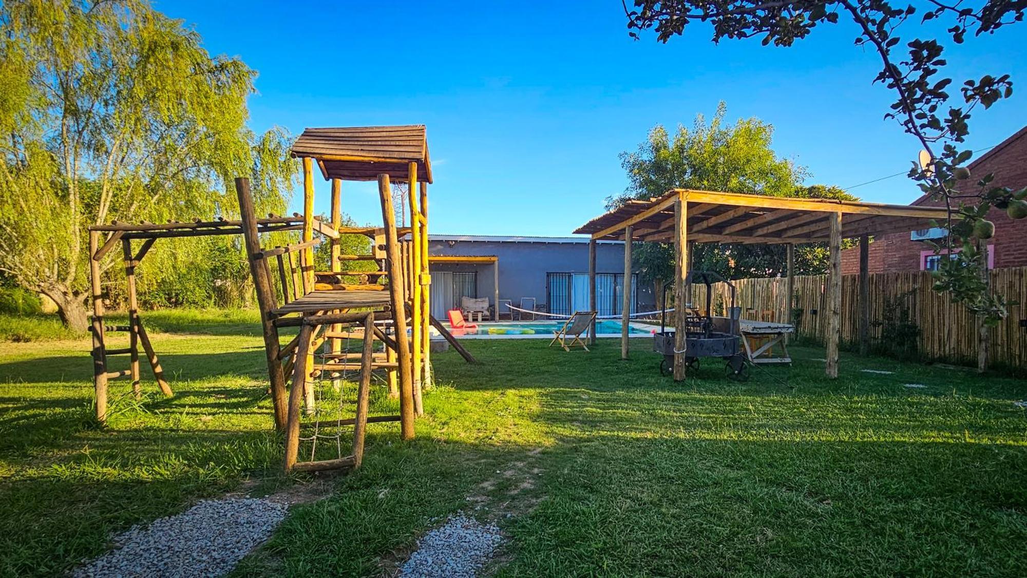 Hermosa Casa Con Piscina * Carlos Keen