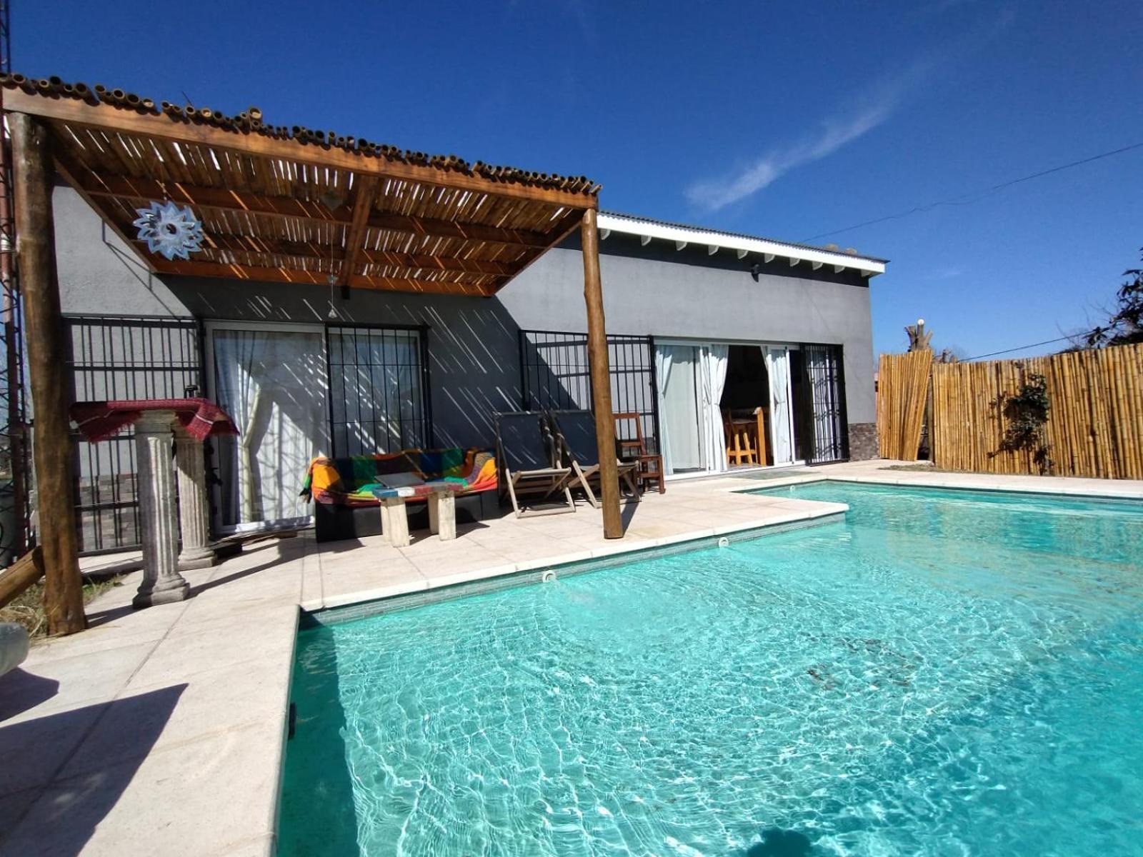 Hermosa Casa Con Piscina *