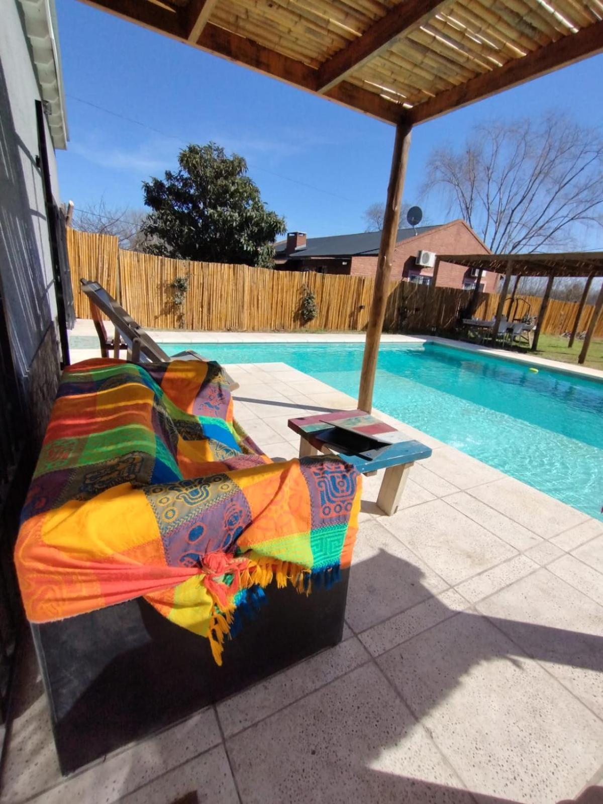 Hermosa Casa Con Piscina